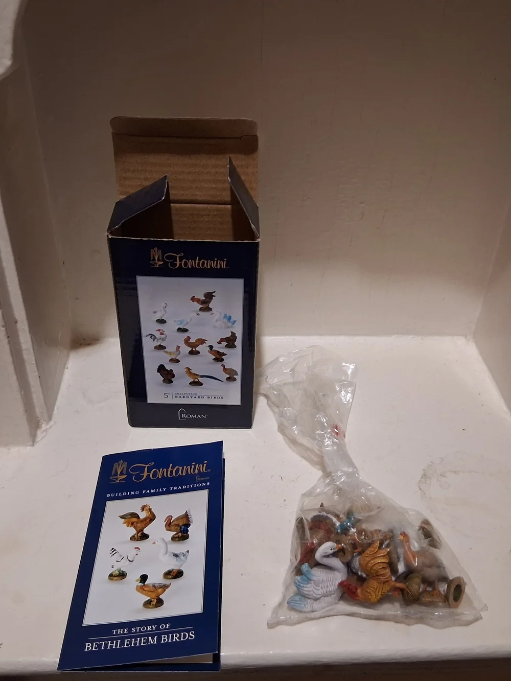 NIB Fontanini Barnyard Birds Set
